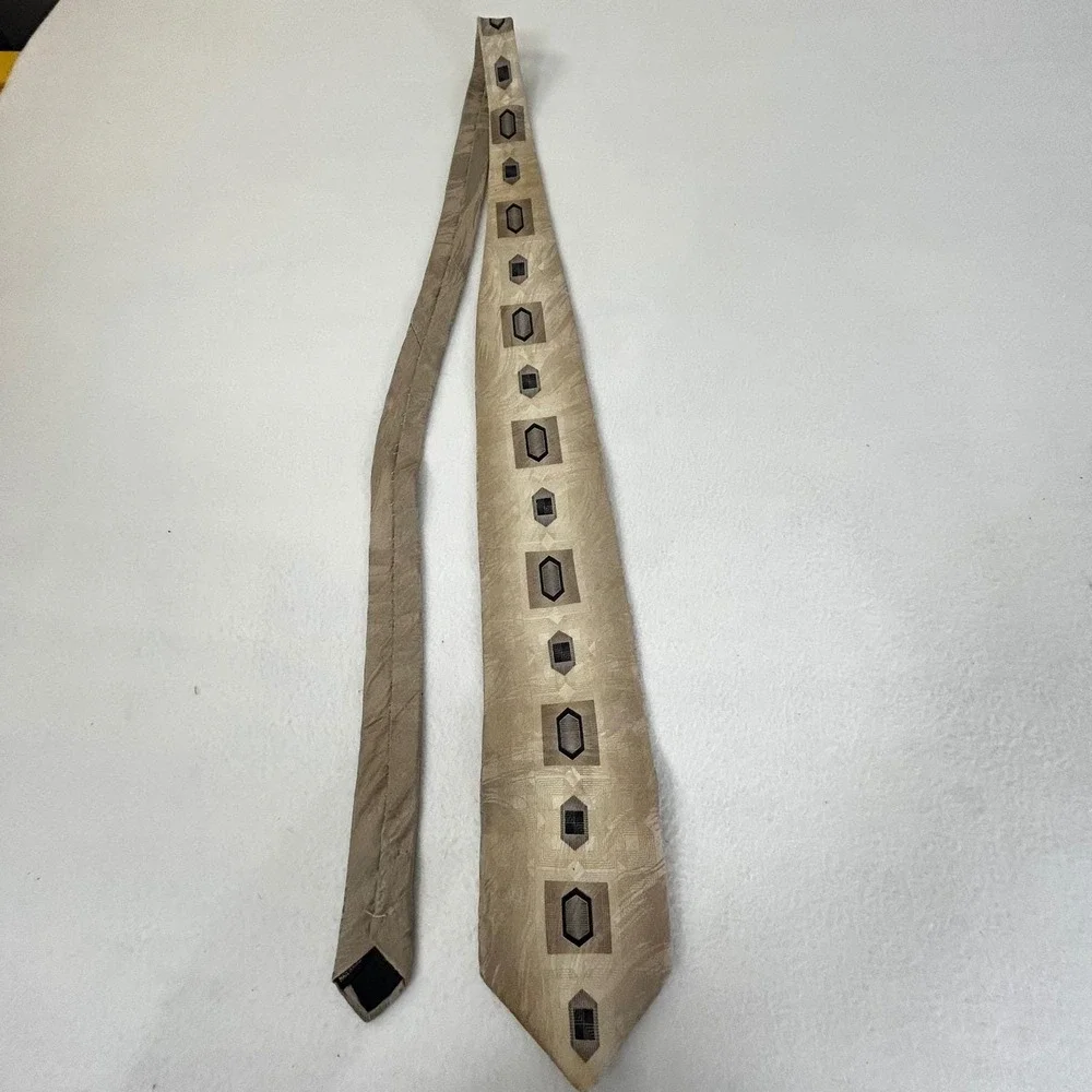 Palazzi Studio Mens Silk Tie Tan‎ Geometric Pattern CorpGore Preppy